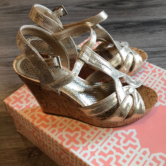 Gianni Bini Wedges - Picture 1 of 5